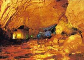 Карстовая пещера Воронцовская близ курорта Сочи. Объект туристического показа